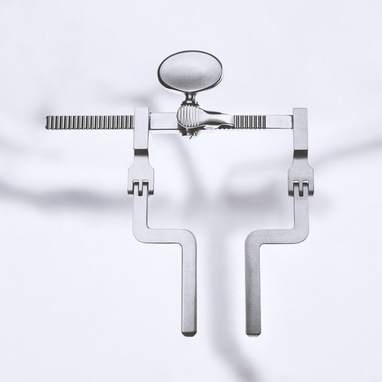 McCulloch Retractor Frame