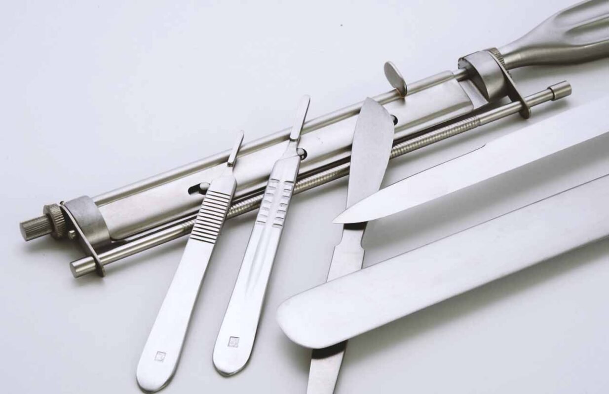 complete surgical instrument